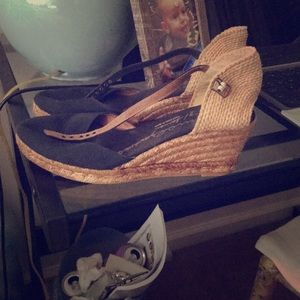 Stole heeled teapot espadrilles